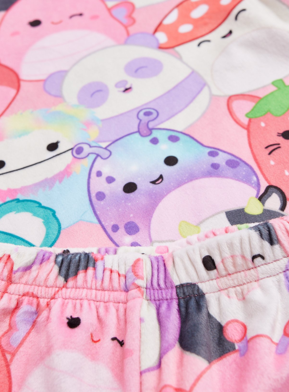 Pink Squishmallows Pyjama Set  5-6 years - Image 2 thumbnail
